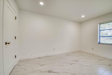 Welcome to this gorgeous and renovated one bedroom, one bathroom - photo 14