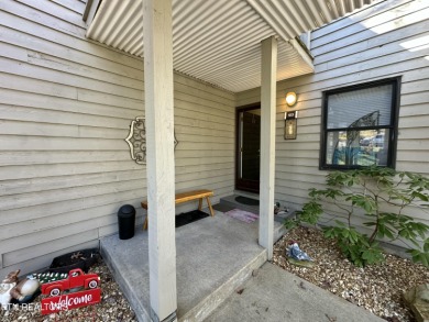 (private lake, pond, creek) Condo Sale Pending in Crab Orchard Tennessee