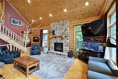 Phenomenal Northwoods chalet!! Discover your private Northwoods - photo 13