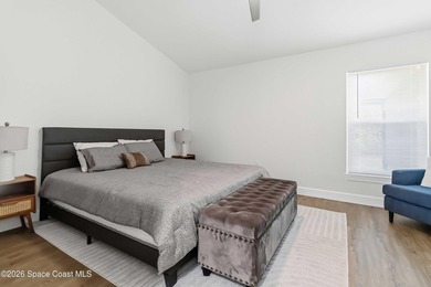 This beautiful home has a lot to offer. New roof, newer AC, new - photo 15
