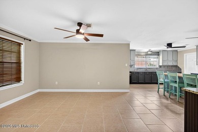 Spacious 4 bed, 3 bath single-story home in South Pointe with - photo 21