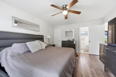 Welcome to this freshly painted 2-bedroom, 2-bathroom pool home - photo 23