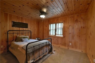 Phenomenal Northwoods chalet!! Discover your private Northwoods - photo 32