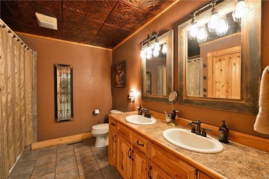 Phenomenal Northwoods chalet!! Discover your private Northwoods - photo 34
