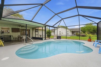 Welcome to this freshly painted 2-bedroom, 2-bathroom pool home - photo 34