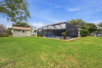 Welcome to this freshly painted 2-bedroom, 2-bathroom pool home - photo 35