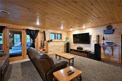 Phenomenal Northwoods chalet!! Discover your private Northwoods - photo 43