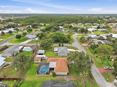Welcome to this freshly painted 2-bedroom, 2-bathroom pool home - photo 45