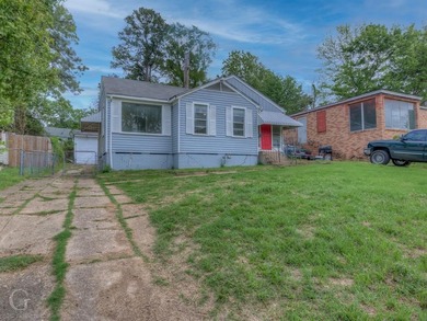 Cross Lake Home For Sale in Shreveport Louisiana