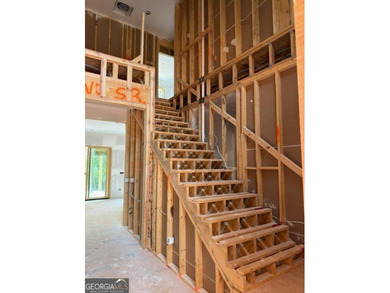 Modern farmhouse luxury on Lake Hartwell! This custom-built - photo 7