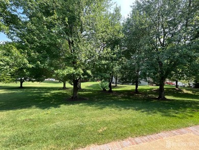 Highly Sought After Yardley Model. 2 Bedrooms, Huge Living Room - photo 38