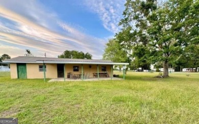 Weiss Lake Home For Sale in Centre Alabama