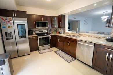 Welcome to 333 Ives Dairy Rd, Unit 6 - a spacious 3-bedroom - photo 5