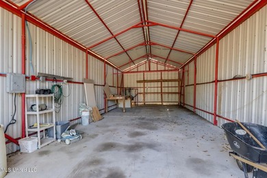 Welcome home to this beautifully updated 3-bedroom, 2-bath - photo 22