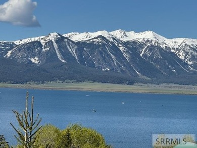 If you ever want a breath taking viev of Henrys Lake then this - photo 5