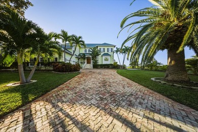 Private oceanfront estate behind the gates of Tingler Island - photo 23