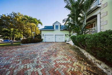 Private oceanfront estate behind the gates of Tingler Island - photo 25