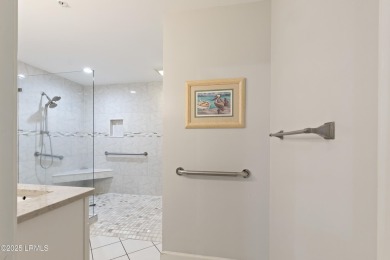 Direct oceanfront 3BR | 2BA 4th floor villa fully renovated in