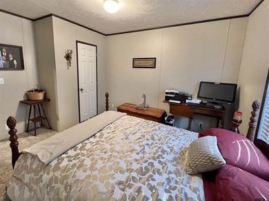 Welcome to a charming East Texas retreat offering easy living in - photo 26