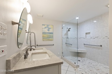 Direct oceanfront 3BR | 2BA 4th floor villa fully renovated in