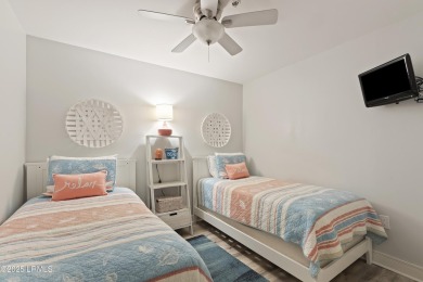 Direct oceanfront 3BR | 2BA 4th floor villa fully renovated in