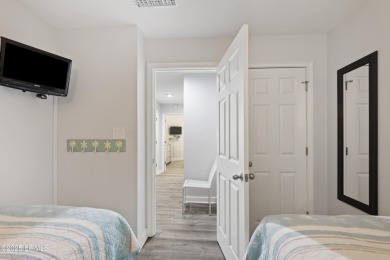 Direct oceanfront 3BR | 2BA 4th floor villa fully renovated in