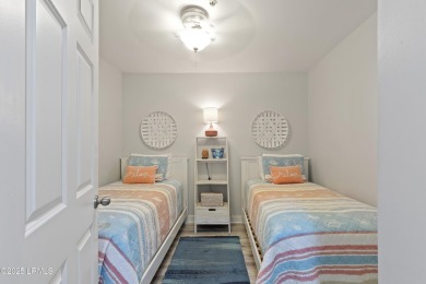 Direct oceanfront 3BR | 2BA 4th floor villa fully renovated in