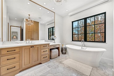 One of a kind, stunning Custom Built 6800+/- sq ft Estate Home - photo 42