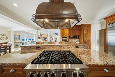 Private oceanfront estate behind the gates of Tingler Island - photo 50