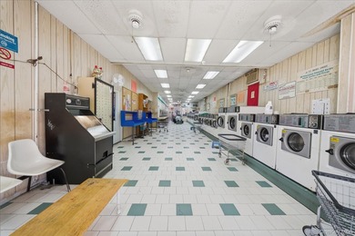 Mix Use property. Fantastic Property Fantastic Location in the - photo 2