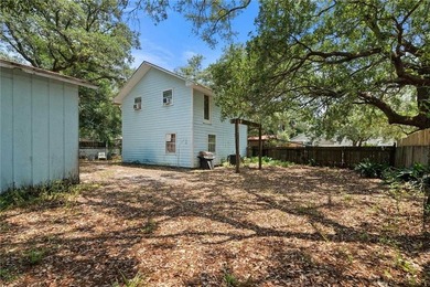 Prime investment opportunity, triplex in Gulf Shores! This - photo 14