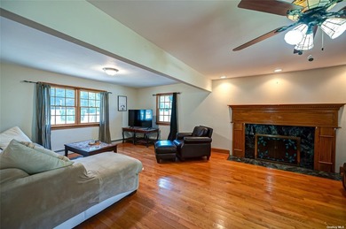Welcome to 43 Hollins Ln., a charming Colonial home featuring a - photo 5