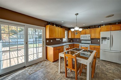 Welcome to 43 Hollins Ln., a charming Colonial home featuring a - photo 8