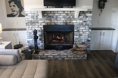 If you are looking for the one...this is it. 103+/- acre tract