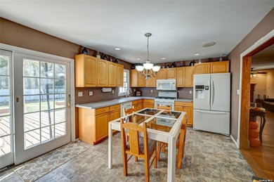 Welcome to 43 Hollins Ln., a charming Colonial home featuring a - photo 9