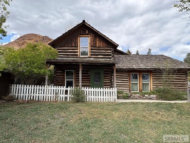 Now a Fourplex! Here is your opportunity to own an excellent - photo 1