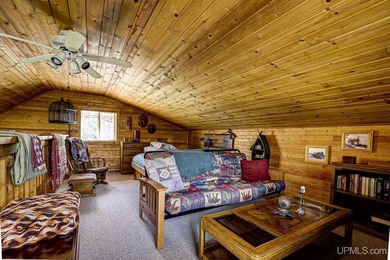 The kind of getaway most people only dream about! Tucked away on - photo 12