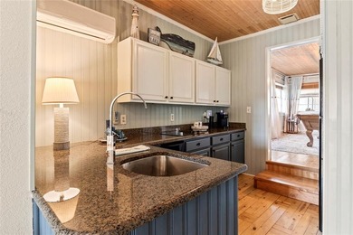Seller has assumable 2.875 percent mortgage! This stunning - photo 14