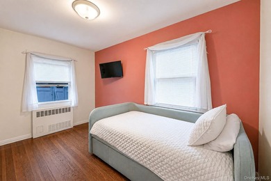 Welcome to the sought after Briarcliff community in Merrick! - photo 15