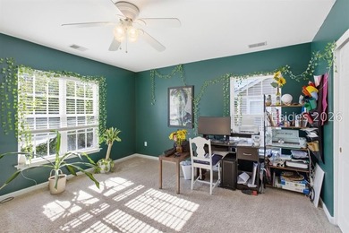 Welcome to this 4-bed, 2.5-bath with a great family floorplan - photo 16