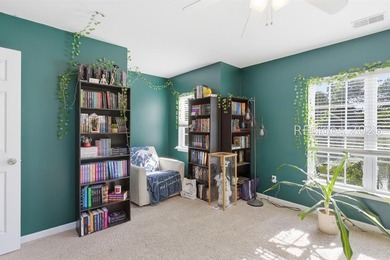 Welcome to this 4-bed, 2.5-bath with a great family floorplan - photo 17