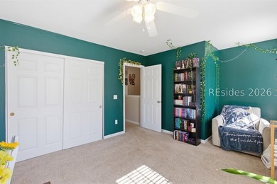 Welcome to this 4-bed, 2.5-bath with a great family floorplan - photo 18