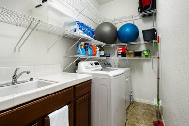 Immediate opportunity to own this beautifully maintained - photo 20