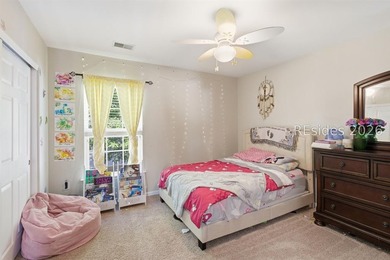 Welcome to this 4-bed, 2.5-bath with a great family floorplan - photo 20