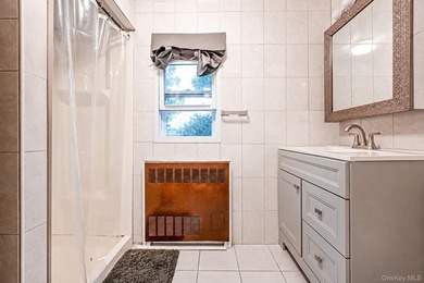 Welcome to the sought after Briarcliff community in Merrick! - photo 22