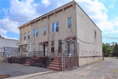 Rare-Find 2-Family can be Packaged Deal with 708 (empty lot) & - photo 4
