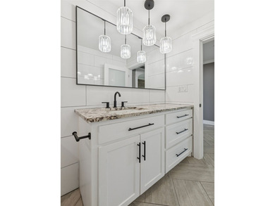Luxury remodeled estate on nearly 4 private acres in Keller ISD - photo 28