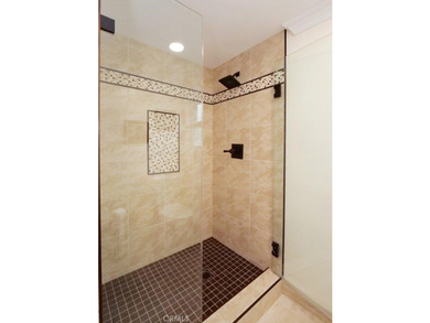 Don't miss the UNIQUE OPPORTUNITY to own this beautifully - photo 29