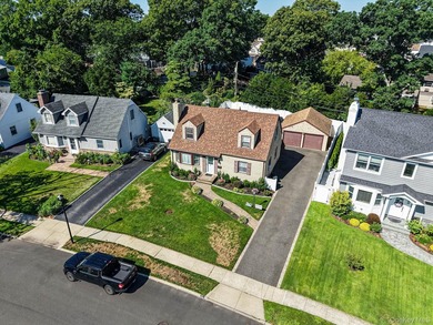 Welcome to the sought after Briarcliff community in Merrick! - photo 30