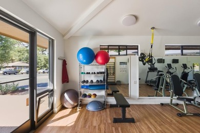 Sophisticated and stylish remodeled single level Floor Plan A - photo 33